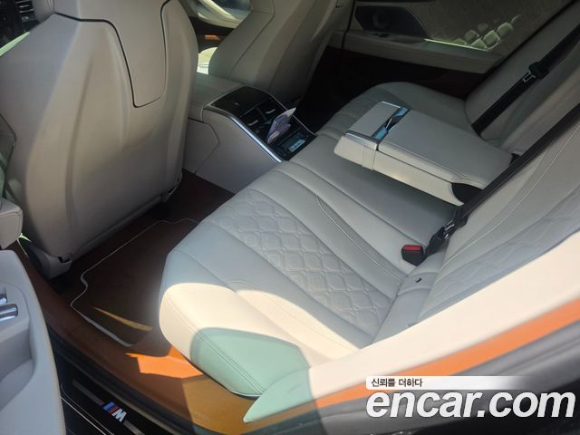 BMW M8 из Кореи Encar