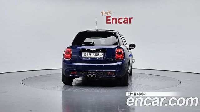 Mini Cooper 5Door Standard 3rd — пробег 29 347 км — фото 4 из 5
