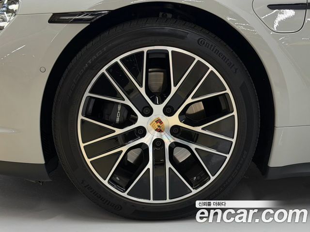 Porsche Taycan из Кореи Encar